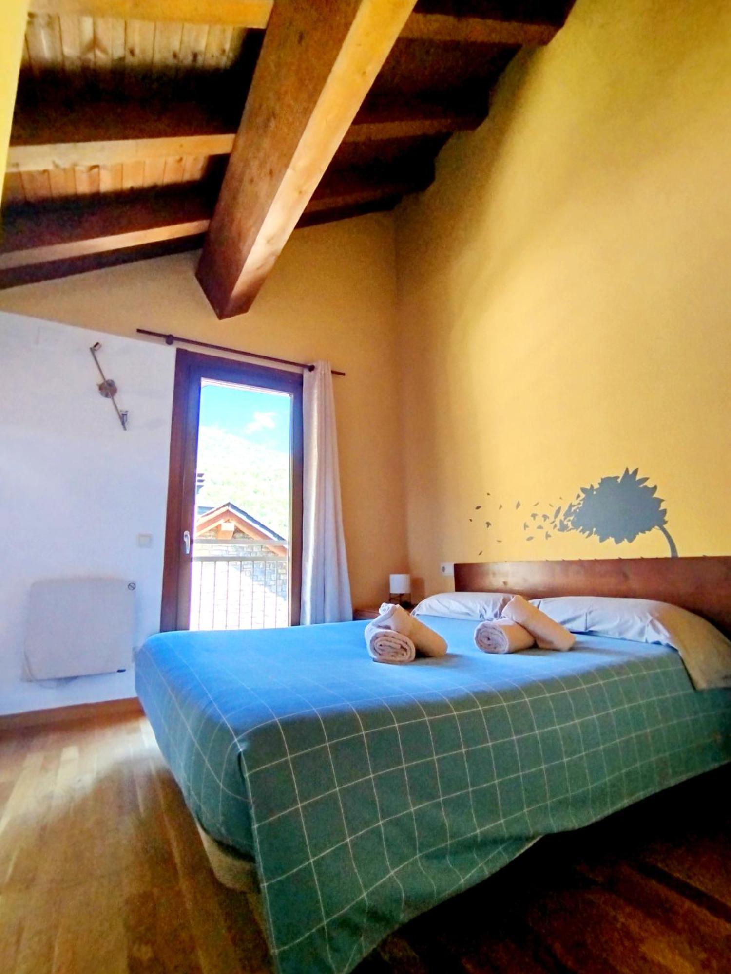 Apartaments Sort Pirineus Esterno foto